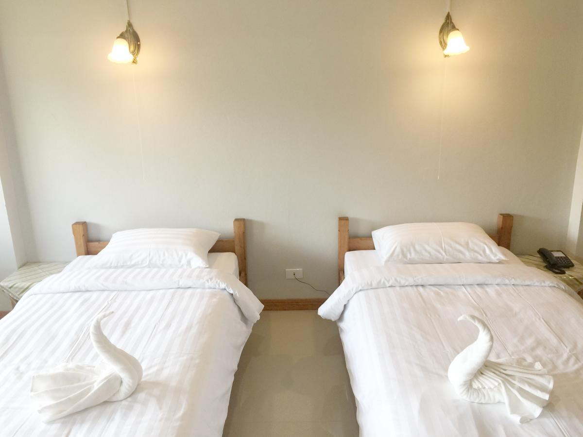 Baan Bangrak Residence Trang Luaran gambar