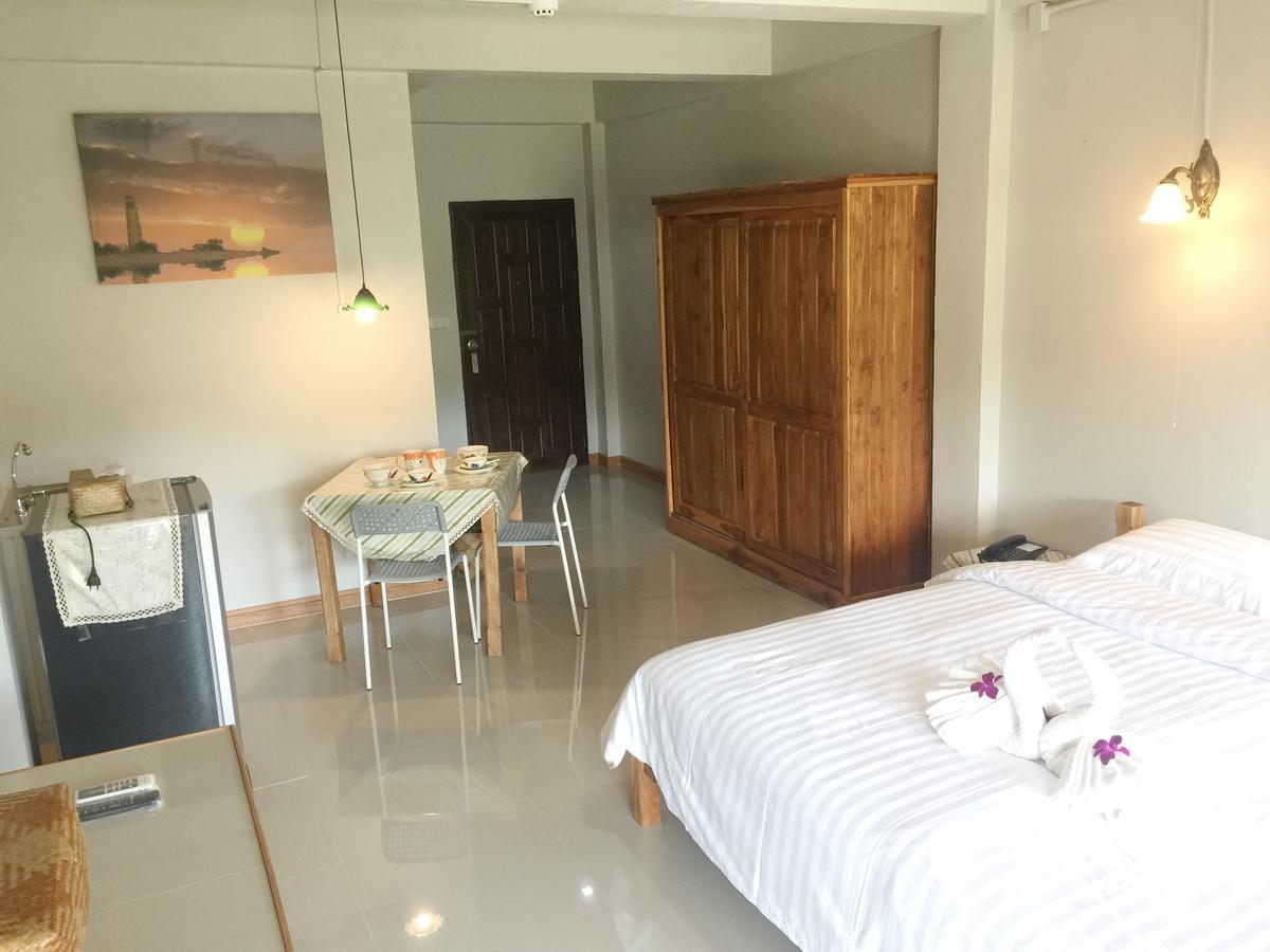 Baan Bangrak Residence Trang Luaran gambar