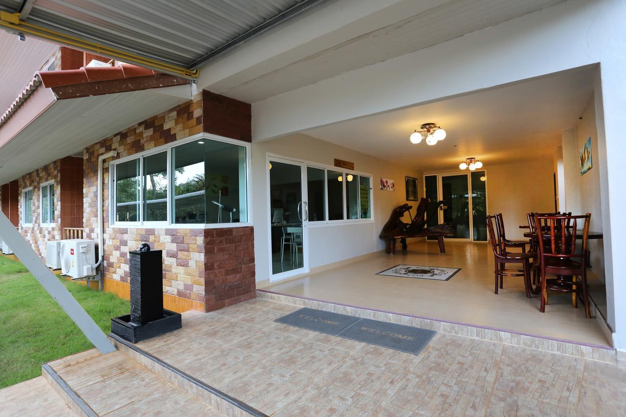 Baan Bangrak Residence Trang Luaran gambar