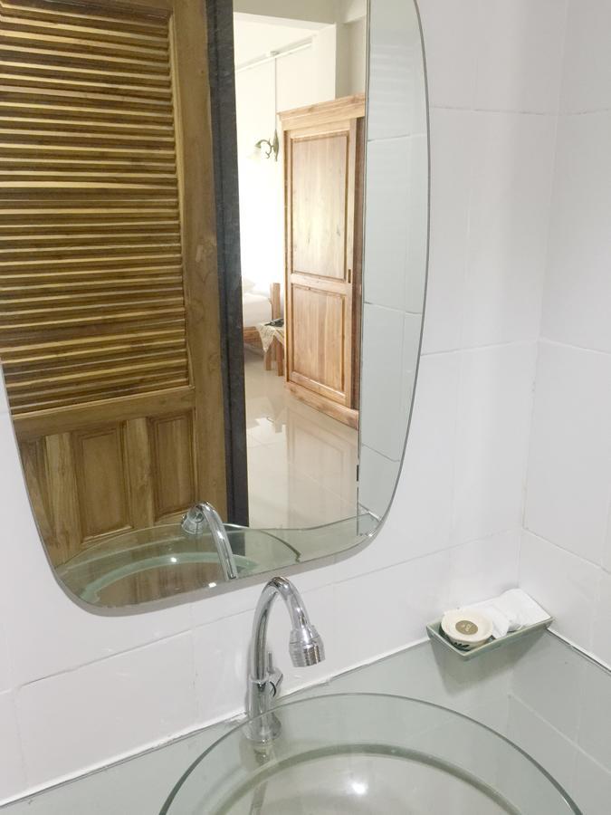 Baan Bangrak Residence Trang Luaran gambar