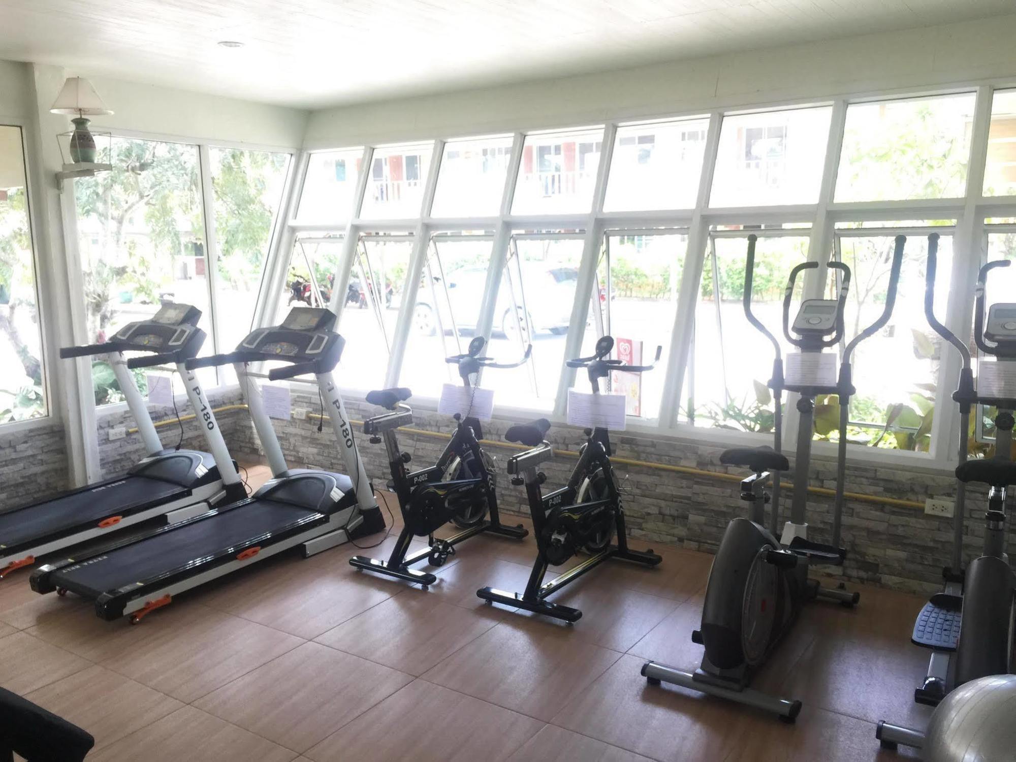Baan Bangrak Residence Trang Luaran gambar