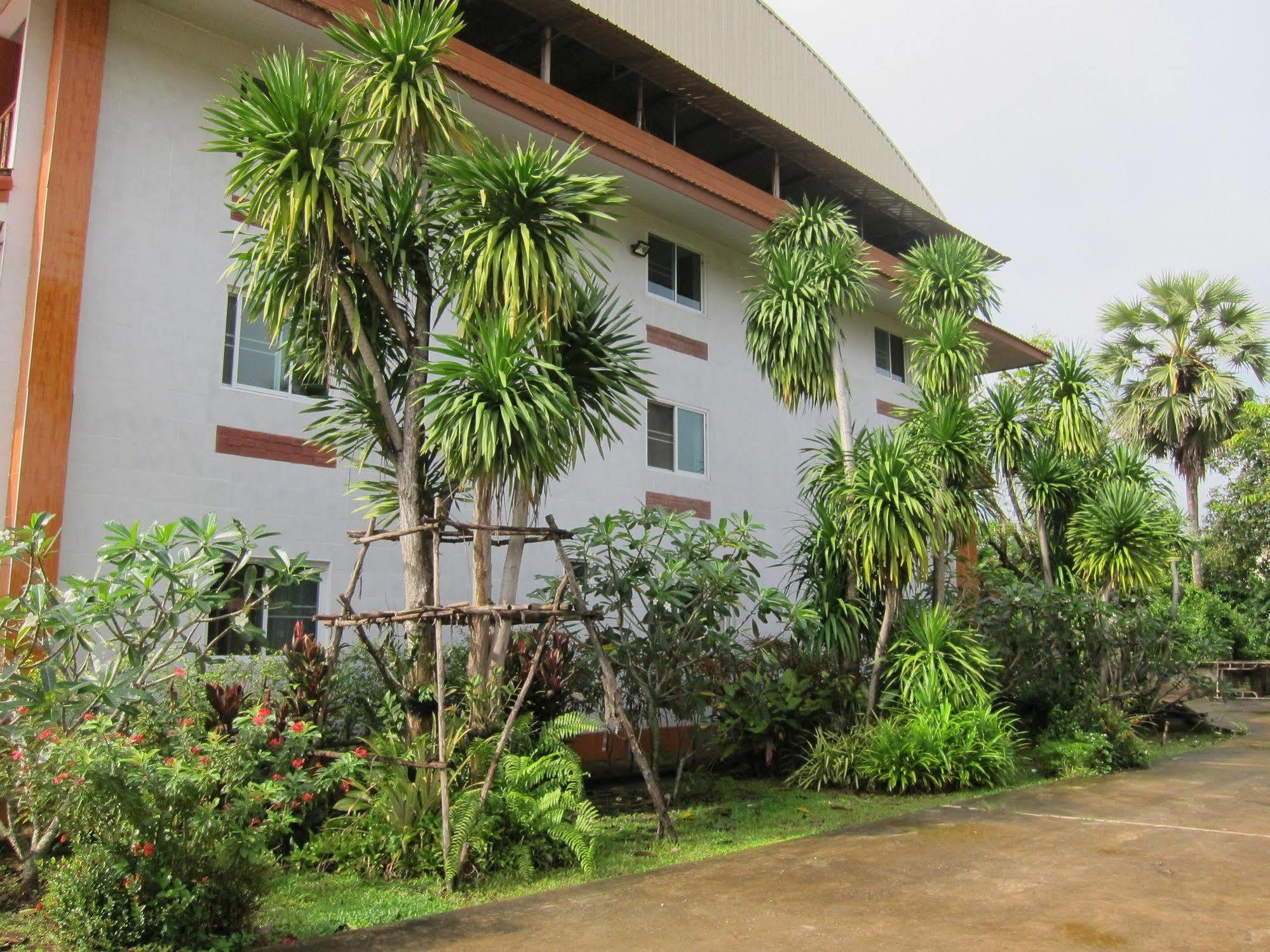 Baan Bangrak Residence Trang Luaran gambar